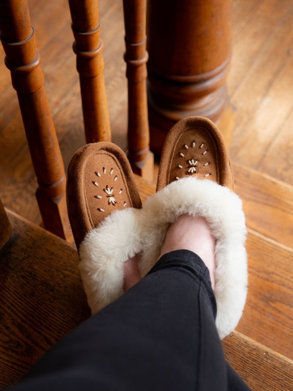 Sheepskin Leather Moccasin Slippers Beaded Cozy Shearling Handmade NWT Gift 6